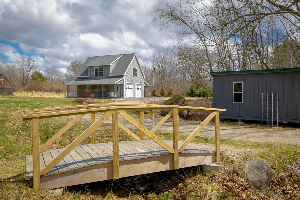 27 Town Landing Road Penobscot ME 04476