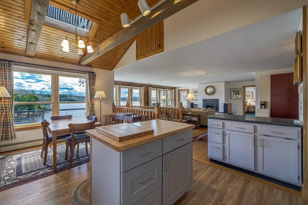 27 Town Landing Road Penobscot ME 04476