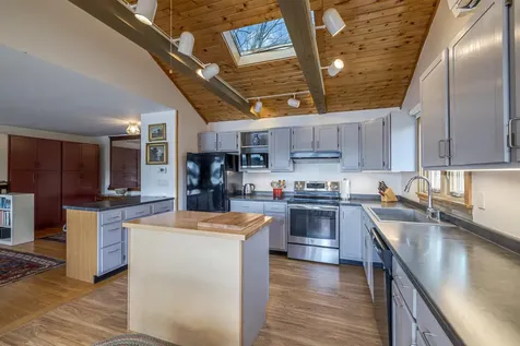 27 Town Landing Road Penobscot ME 04476