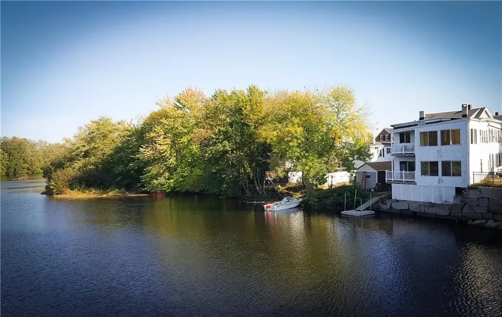 20 Pine Street Biddeford ME 04005