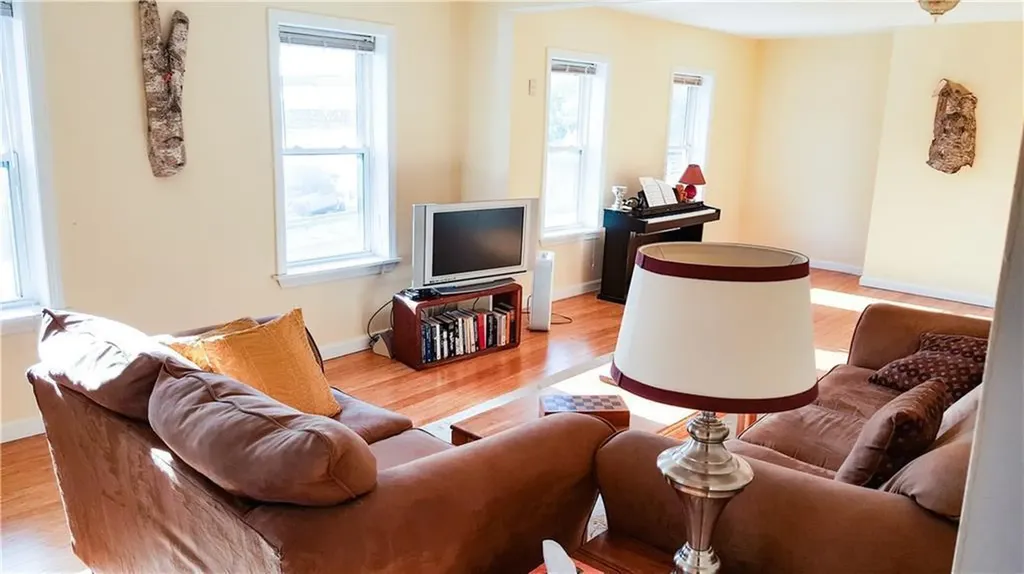 20 Pine Street Biddeford ME 04005