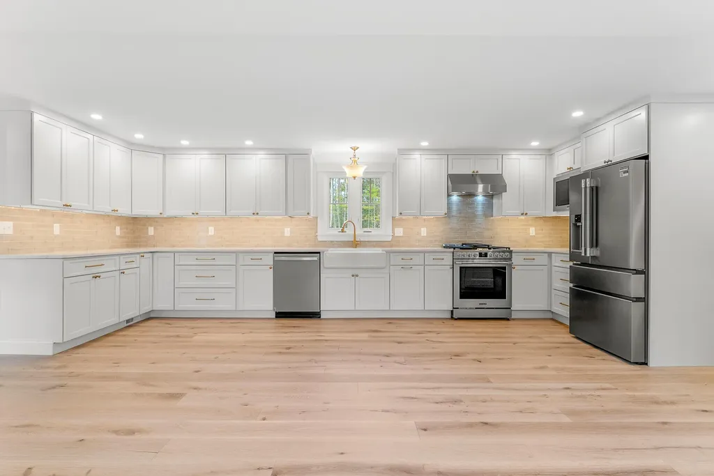 256 Berwick Road Ogunquit ME 03907