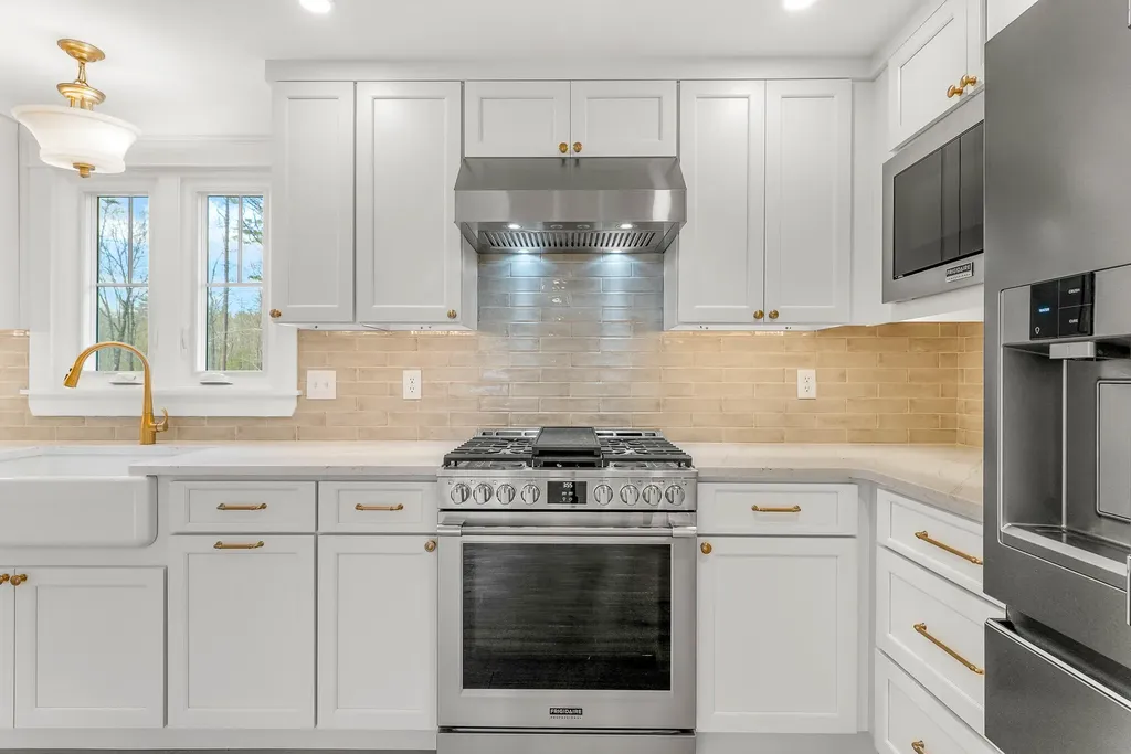 256 Berwick Road Ogunquit ME 03907