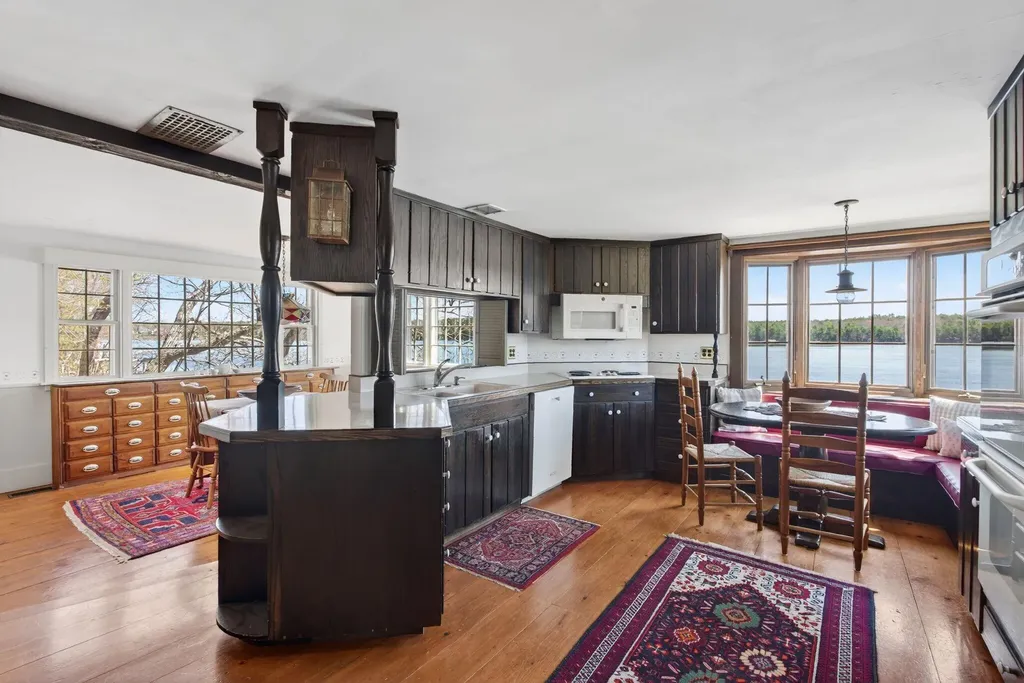 1475 Washington Street Bath ME 04530