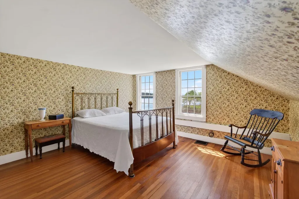1475 Washington Street Bath ME 04530