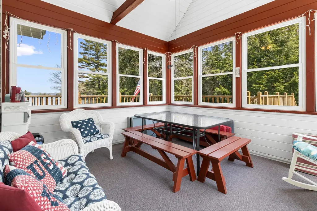 127 Moody's Island Road Nobleboro ME 04555