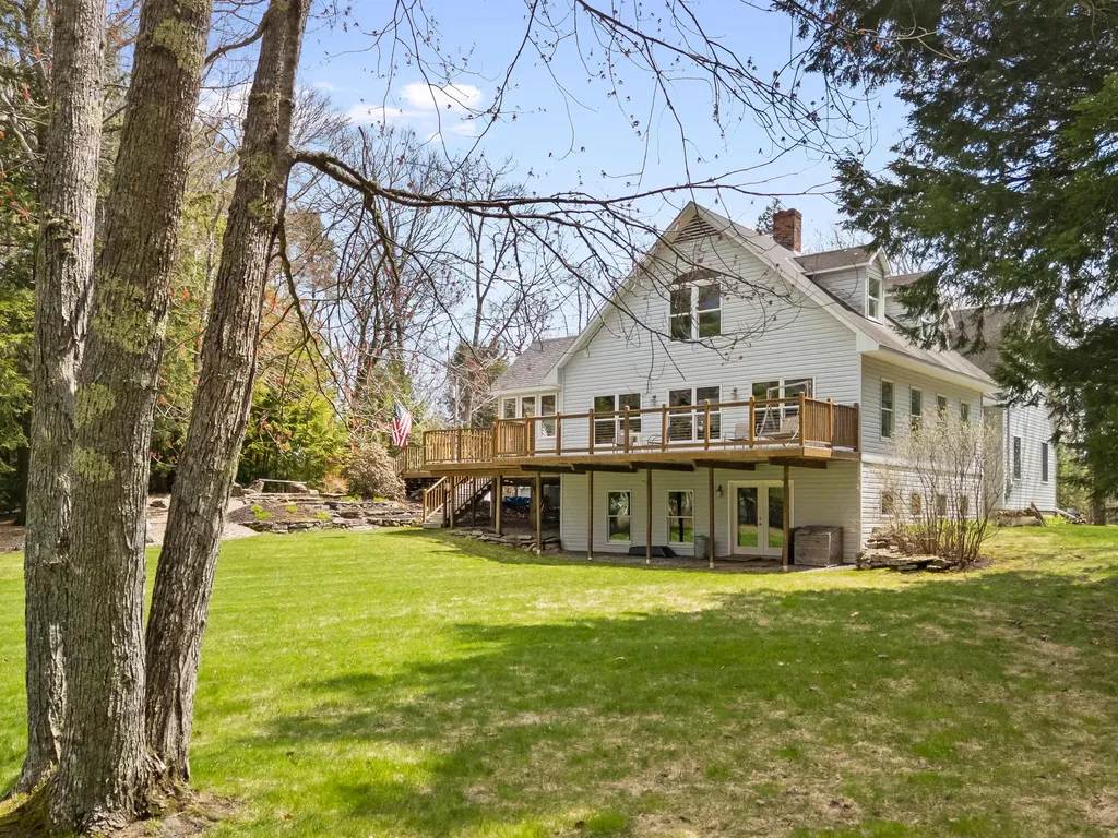 127 Moody's Island Road Nobleboro ME 04555