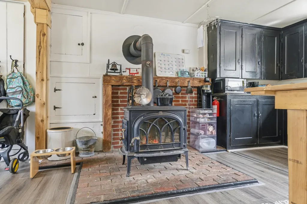3427 Middle Road Sidney ME 04330