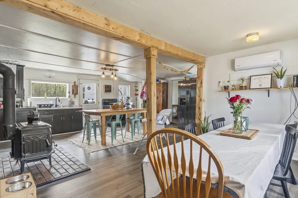 3427 Middle Road Sidney ME 04330