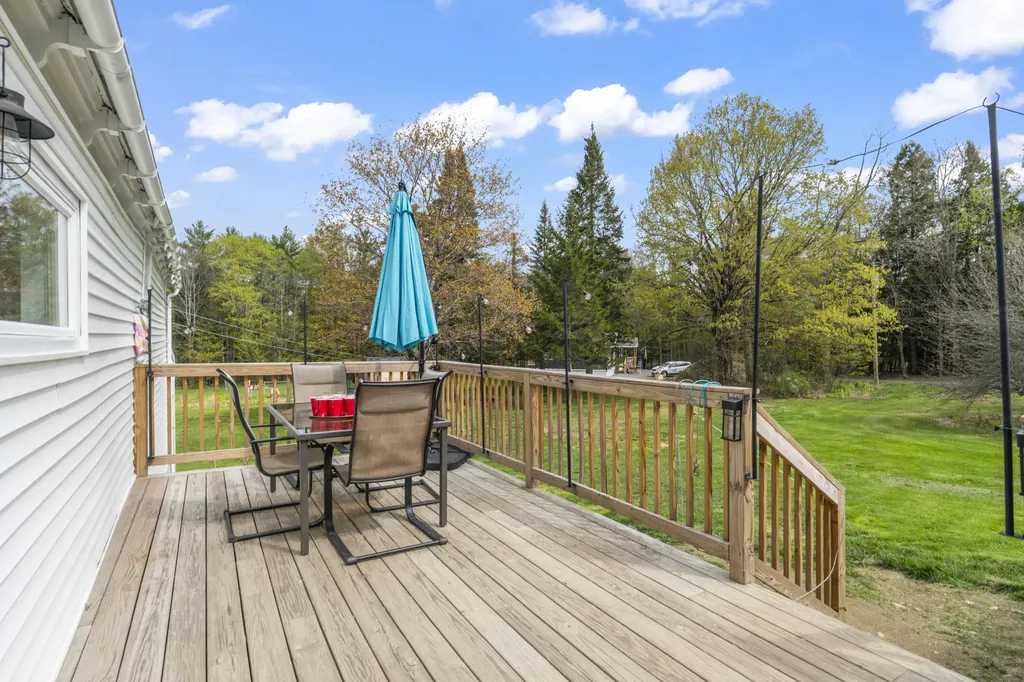 3427 Middle Road Sidney ME 04330