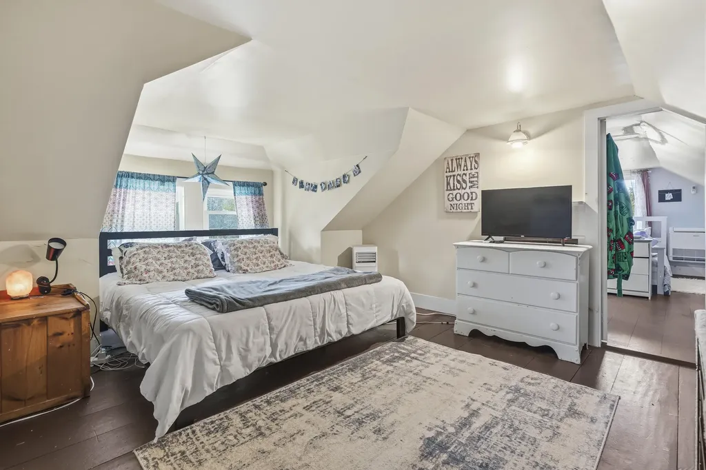 3427 Middle Road Sidney ME 04330