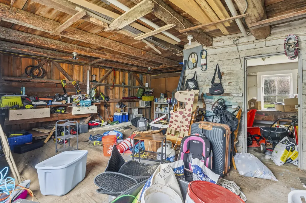 3427 Middle Road Sidney ME 04330
