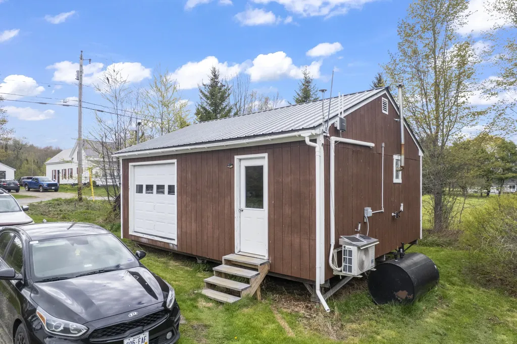 3427 Middle Road Sidney ME 04330