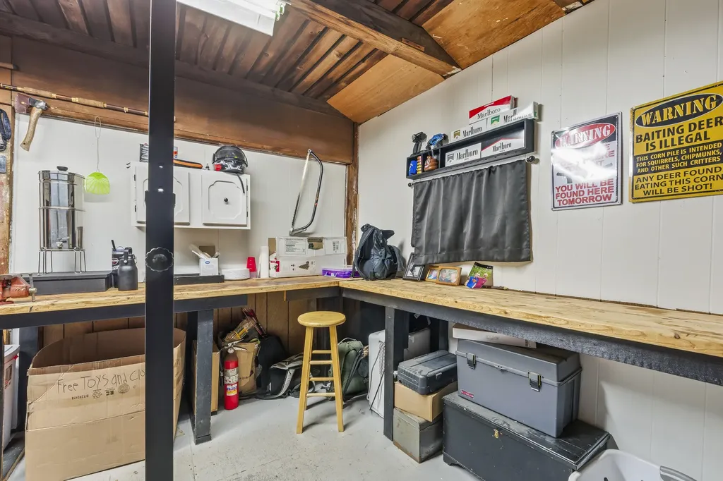 3427 Middle Road Sidney ME 04330