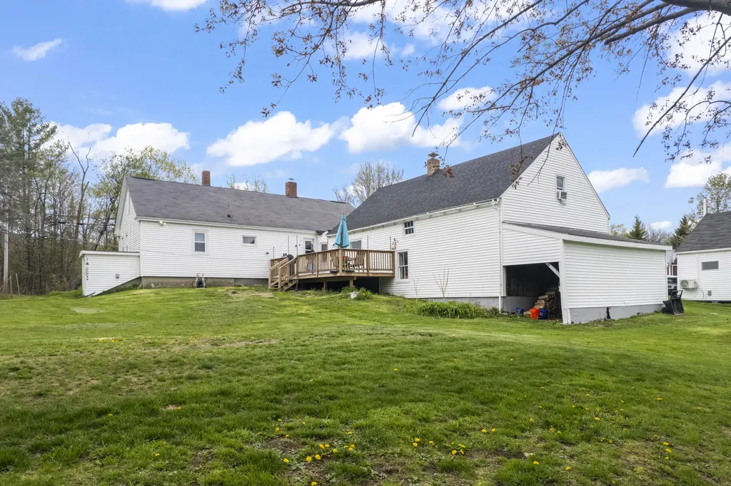 3427 Middle Road Sidney ME 04330