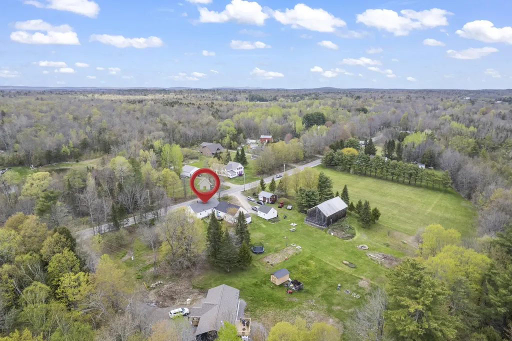 3427 Middle Road Sidney ME 04330