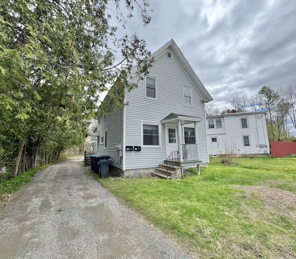3 Park Street Orono ME 04473