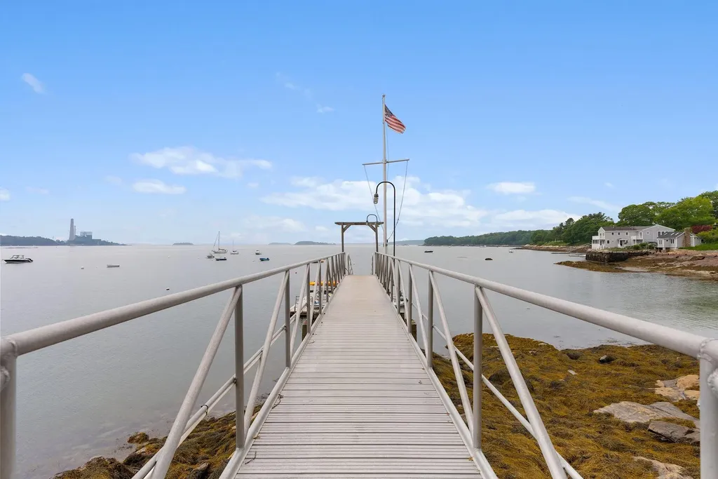 69 Seaborne Drive Yarmouth ME 04096
