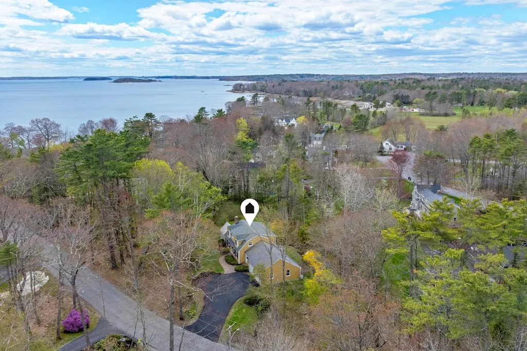 69 Seaborne Drive Yarmouth ME 04096