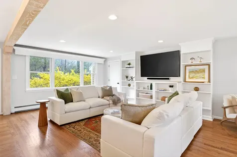 69 Seaborne Drive Yarmouth ME 04096