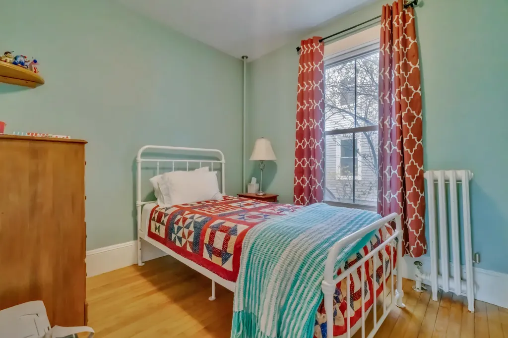 31 Alba Street Portland ME 04103