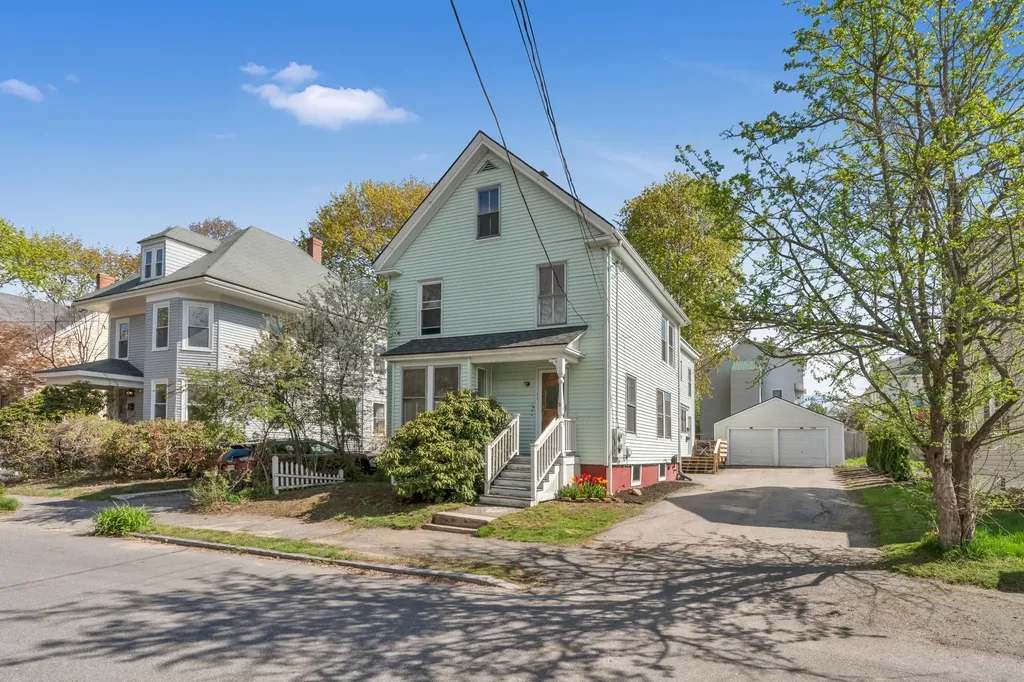 31 Alba Street Portland ME 04103