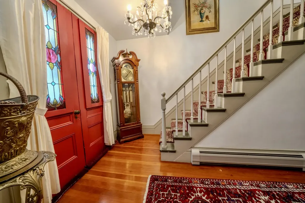 18 Waldo Avenue Belfast ME 04915
