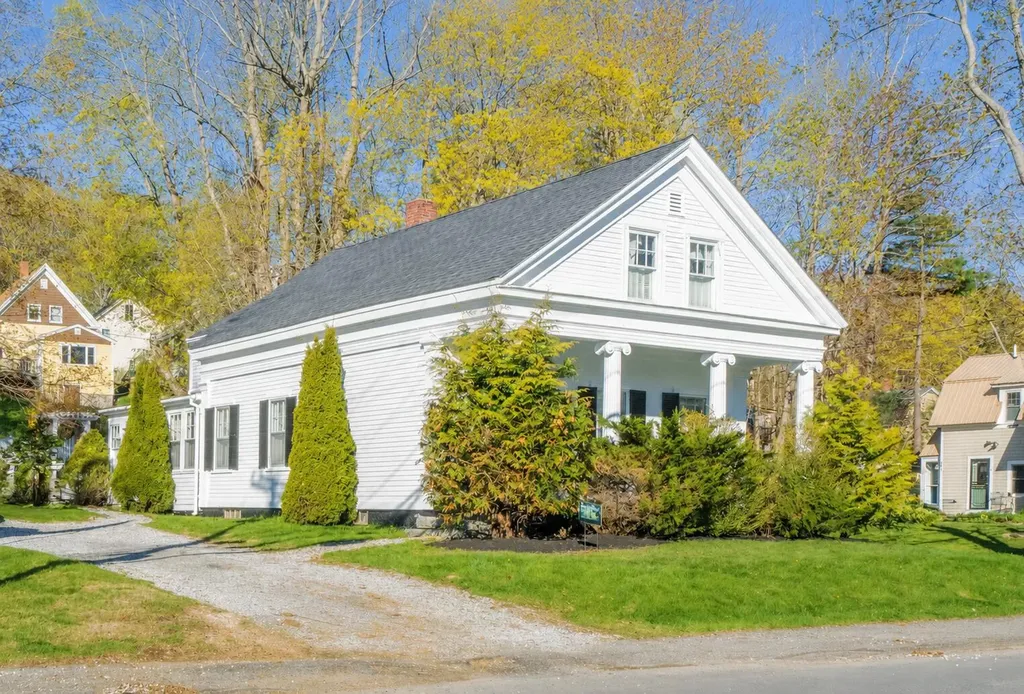 18 Waldo Avenue Belfast ME 04915
