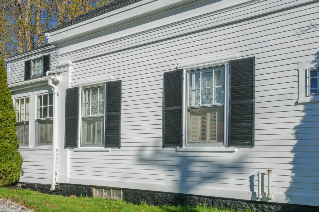 18 Waldo Avenue Belfast ME 04915