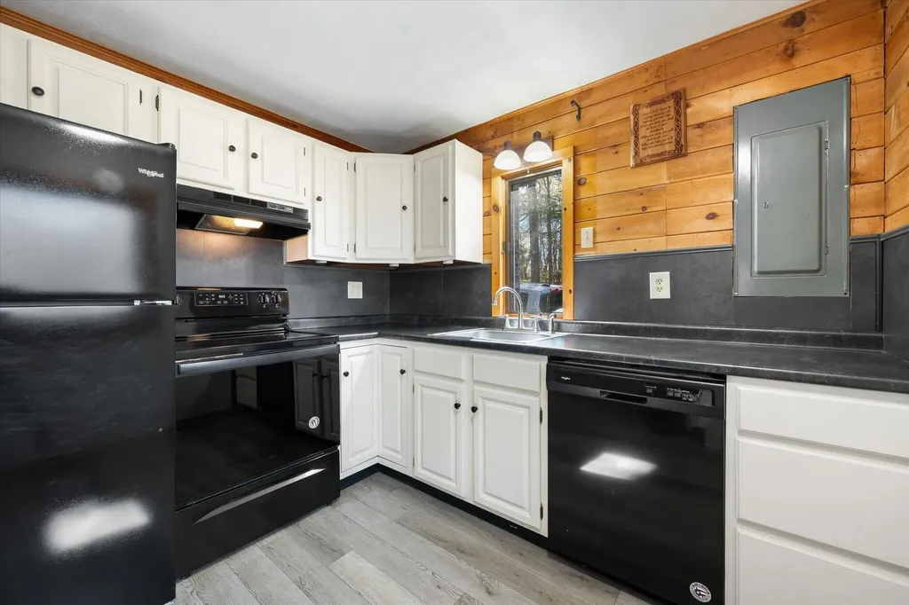1492 River Road Bucksport ME 04416