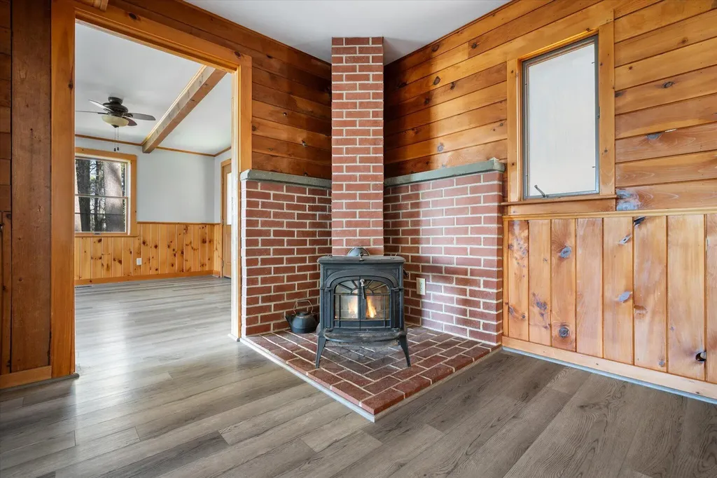 1492 River Road Bucksport ME 04416