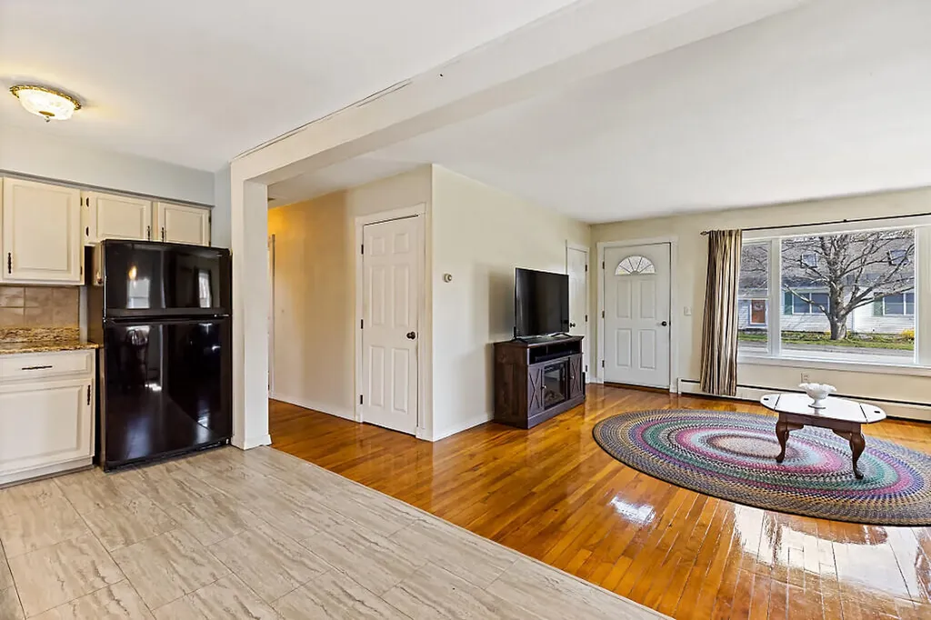 22 Mayflower Road Augusta ME 04330