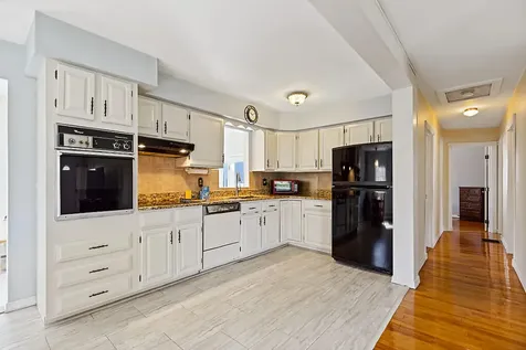 22 Mayflower Road Augusta ME 04330