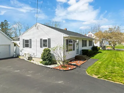 22 Mayflower Road Augusta ME 04330
