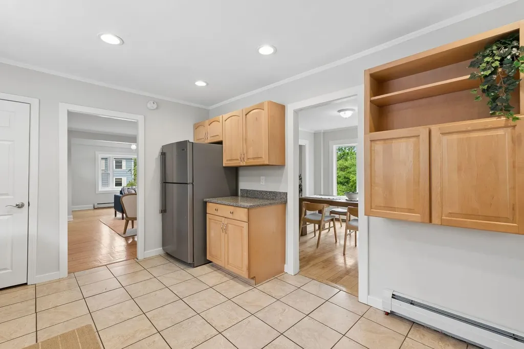 294 Mitchell Road Cape Elizabeth ME 04107