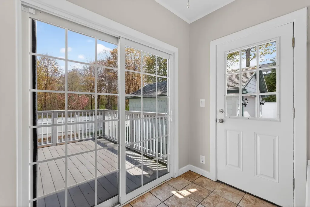 294 Mitchell Road Cape Elizabeth ME 04107