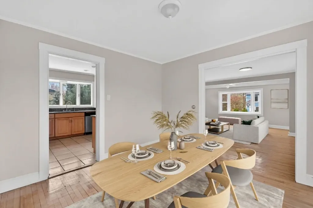 294 Mitchell Road Cape Elizabeth ME 04107