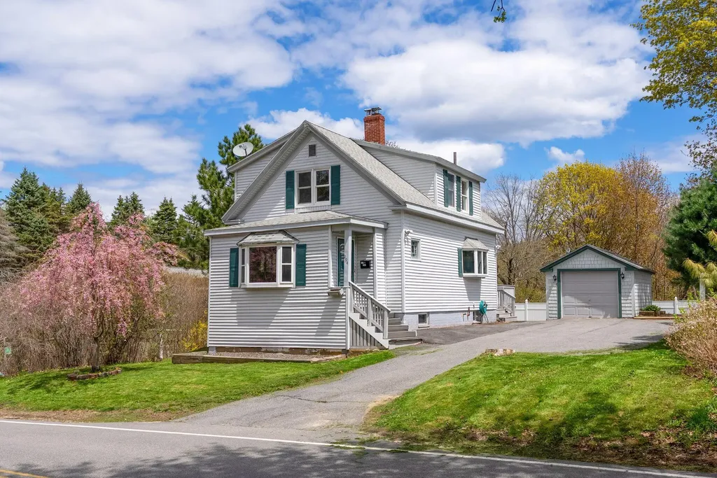 294 Mitchell Road Cape Elizabeth ME 04107