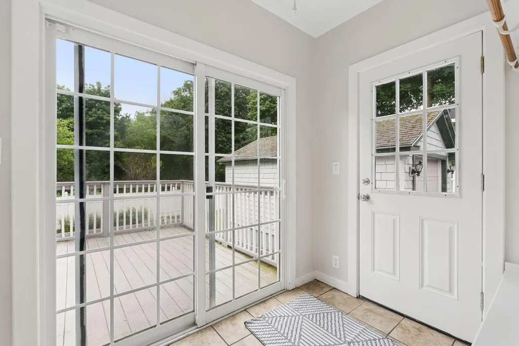 294 Mitchell Road Cape Elizabeth ME 04107