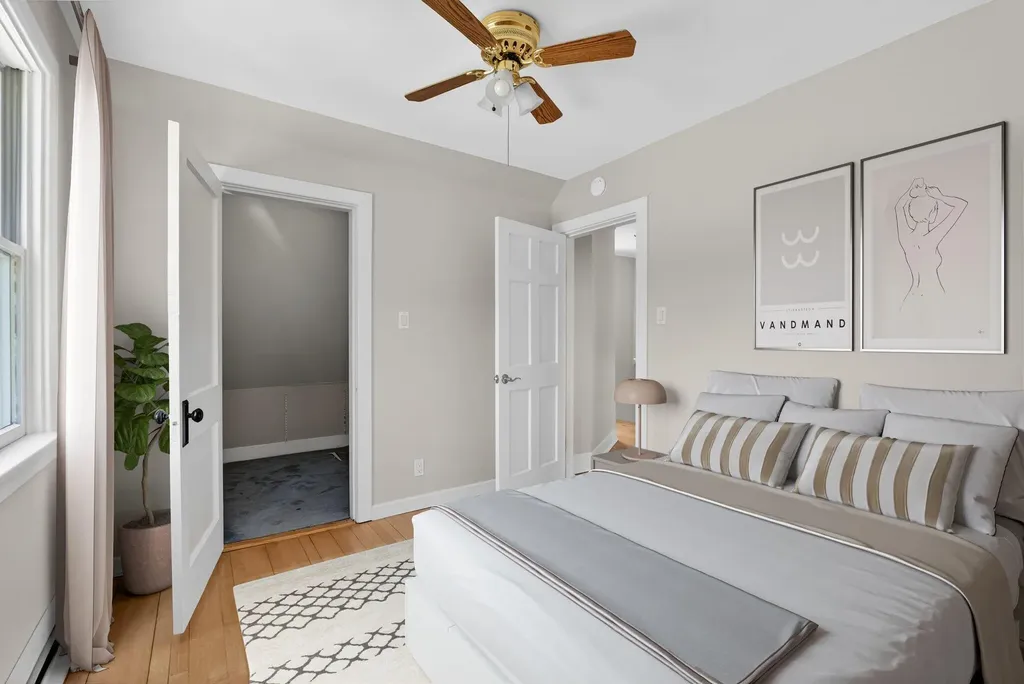 294 Mitchell Road Cape Elizabeth ME 04107