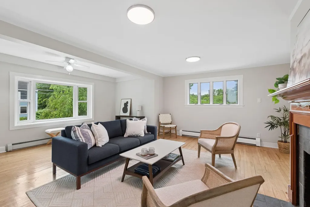 294 Mitchell Road Cape Elizabeth ME 04107