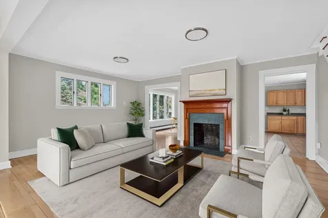 294 Mitchell Road Cape Elizabeth ME 04107
