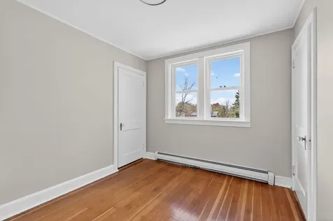 294 Mitchell Road Cape Elizabeth ME 04107