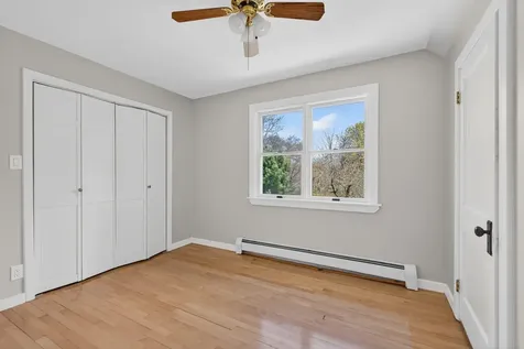 294 Mitchell Road Cape Elizabeth ME 04107