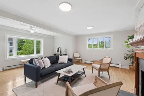 294 Mitchell Road Cape Elizabeth ME 04107