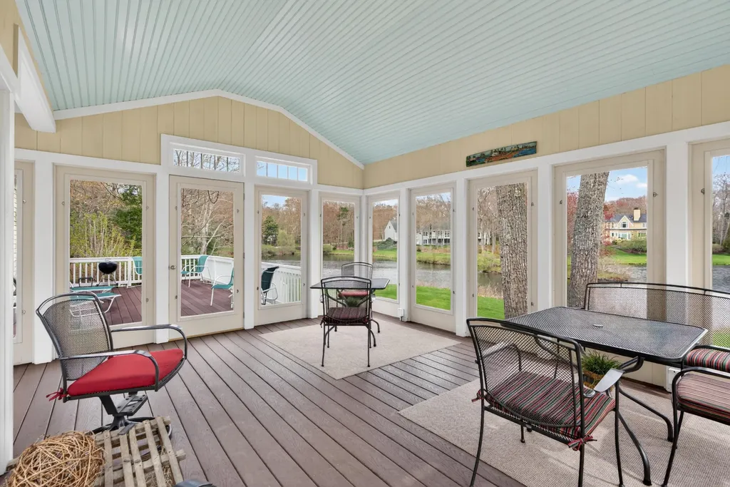 44 Oakwood Drive Kennebunkport ME 04046