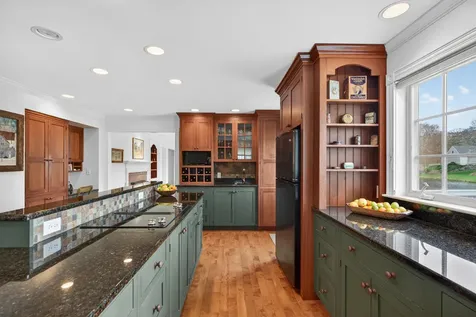 44 Oakwood Drive Kennebunkport ME 04046