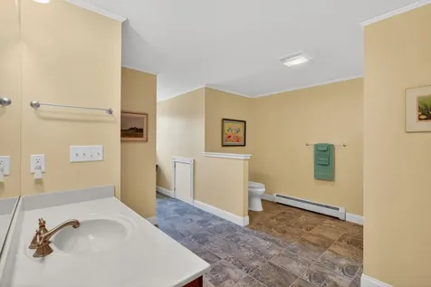 44 Oakwood Drive Kennebunkport ME 04046