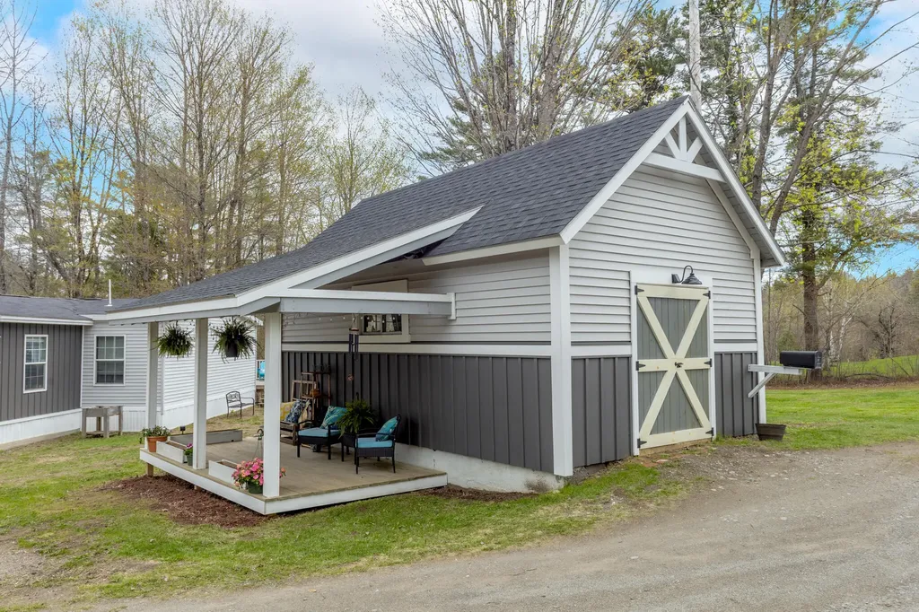 1124 South Street Dover-foxcroft ME 04426