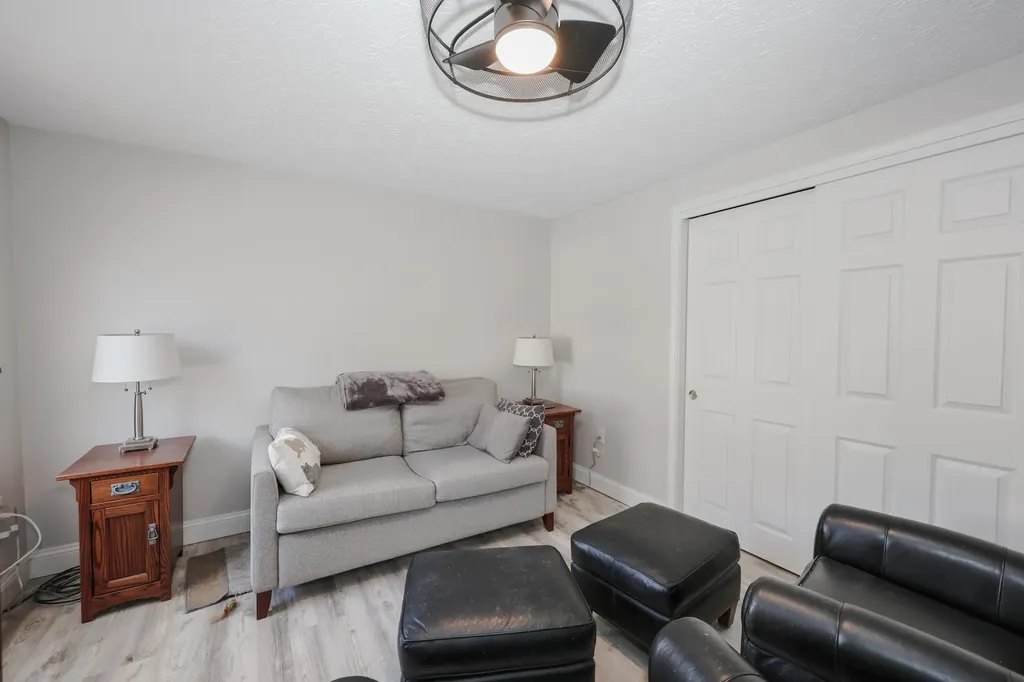 22 Powder Mill Drive Kennebunk ME 04043